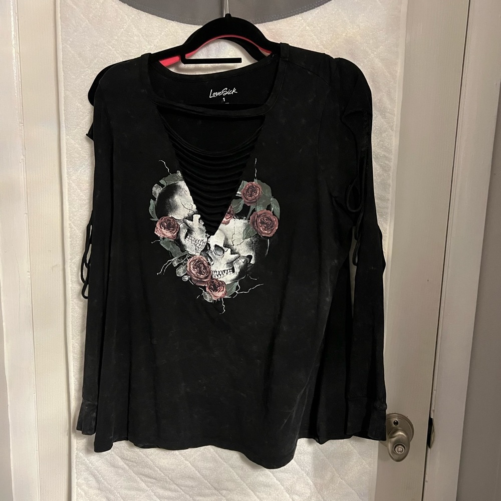 Torrid long sleeve tee